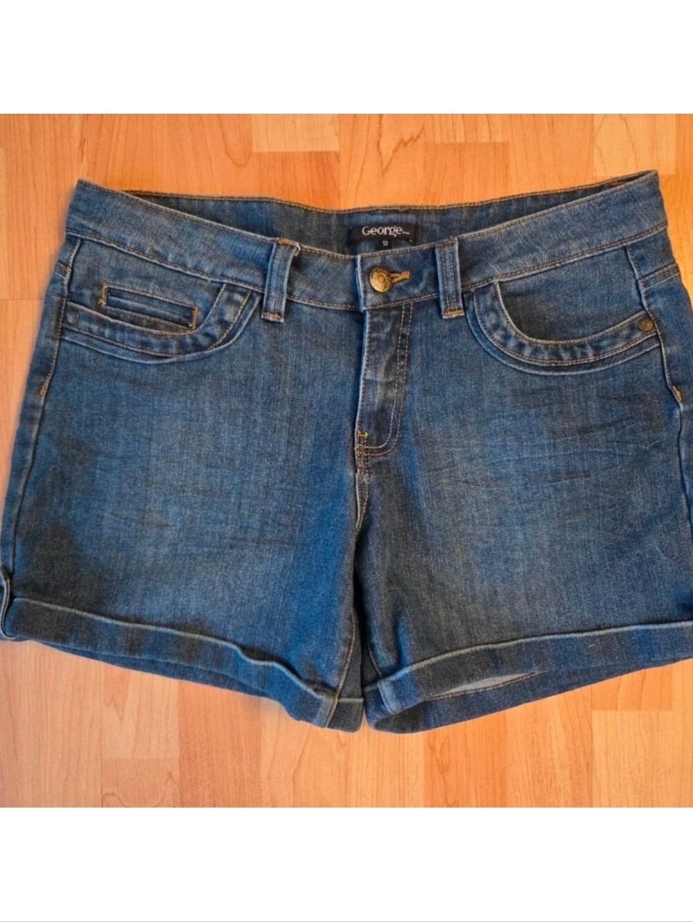 George cuffed denim short
